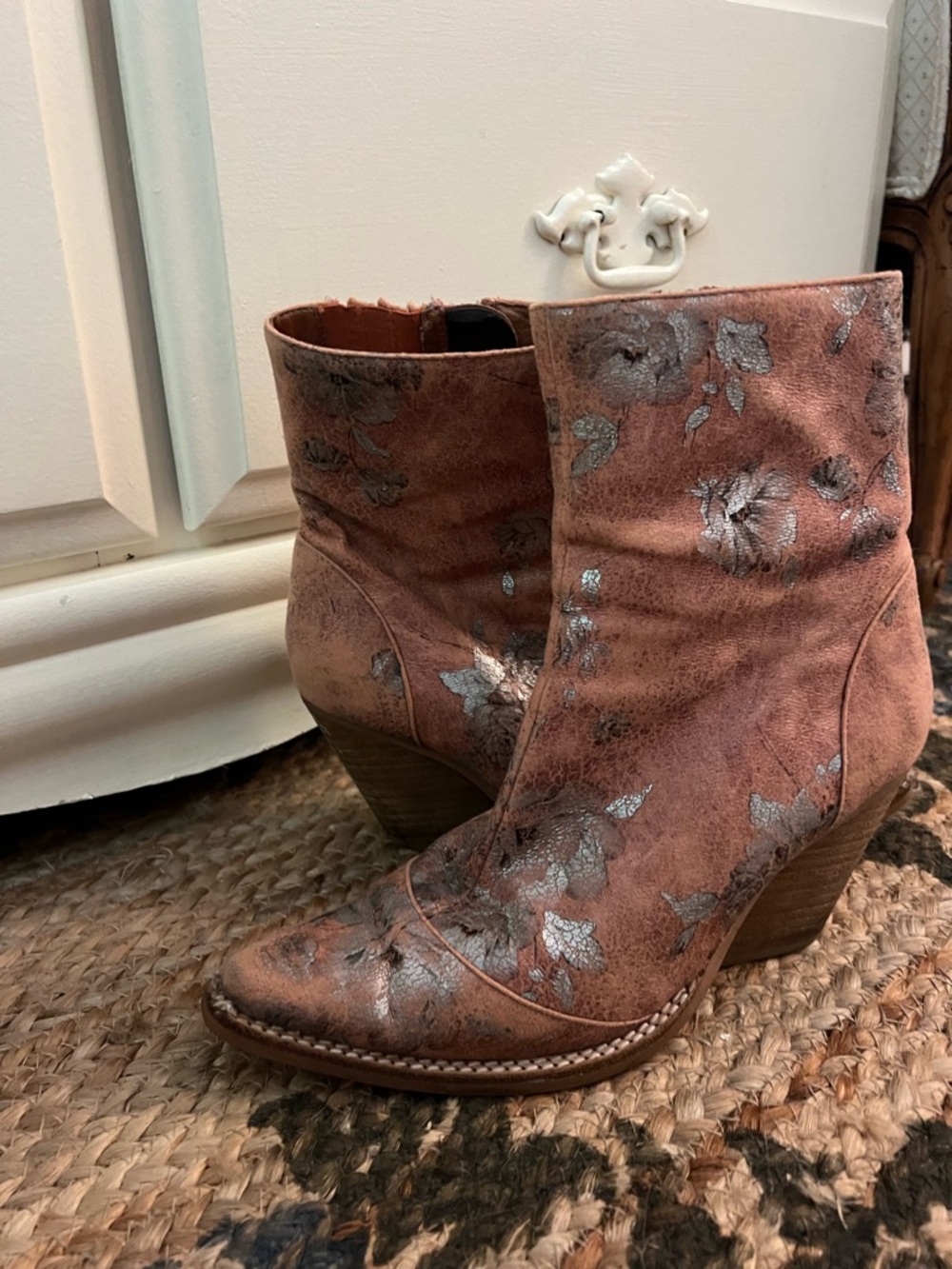 Free People Mauve Pink Suede Floral Ankle Boots
